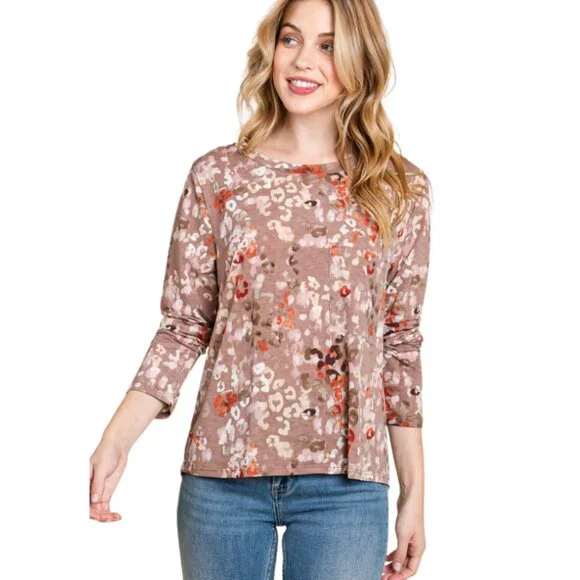 Animal Print Paige Top with Pocket - Picture 3 of 5